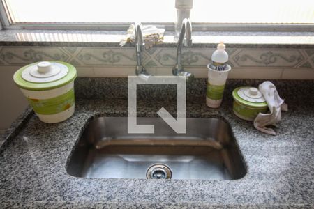 Casa à venda com 150m², 2 quartos e 2 vagas Casa à venda com 150m², 2 quartos e 2 vagasCozinha - Torneira