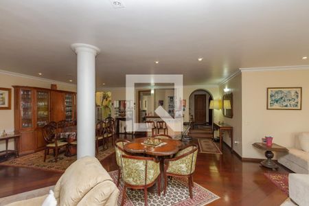 Sala de casa à venda com 7 quartos, 700m² em Campo Belo, São Paulo