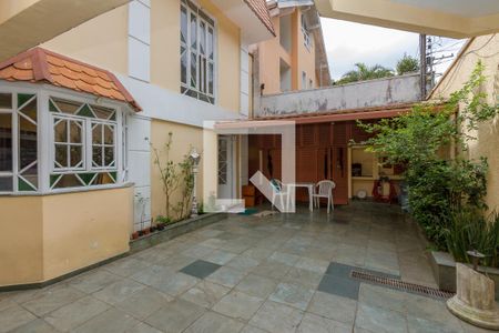 Casa à venda com 700m², 7 quartos e 5 vagasEntrada
