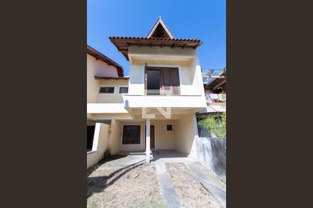 Casa de condomínio à venda com 134m², 3 quartos e 2 vagasFachada