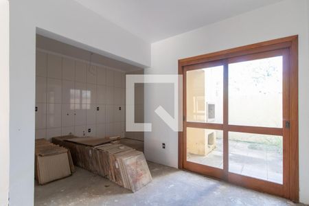 Sala de casa de condomínio à venda com 3 quartos, 134m² em Hípica, Porto Alegre