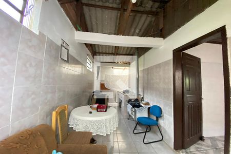 Casa à venda com 150m², 3 quartos e 2 vagasÁrea Externa