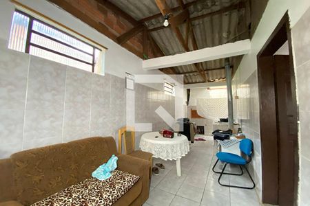 Casa à venda com 150m², 3 quartos e 2 vagasÁrea Externa
