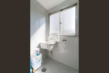 Apartamento para alugar com 54m², 2 quartos e 1 vaga Apartamento para alugar com 54m², 2 quartos e 1 vagaCozinha e Área de Serviço