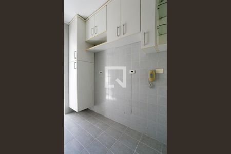 Apartamento para alugar com 54m², 2 quartos e 1 vaga Apartamento para alugar com 54m², 2 quartos e 1 vagaCozinha e Área de Serviço