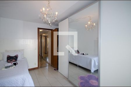 Apartamento à venda com 190m², 4 quartos e 3 vagasQuarto 4