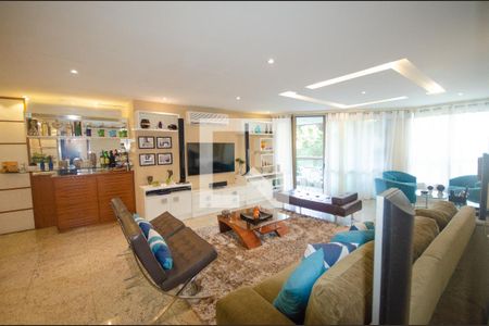 Sala de apartamento à venda com 4 quartos, 190m² em Ingá, Niterói