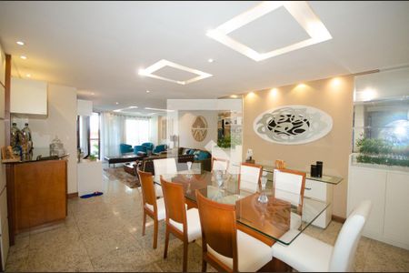 Sala de apartamento à venda com 4 quartos, 190m² em Ingá, Niterói