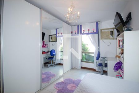 Apartamento à venda com 190m², 4 quartos e 3 vagasQuarto 4