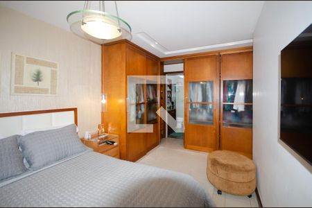 Apartamento à venda com 190m², 4 quartos e 3 vagasSuíte 2