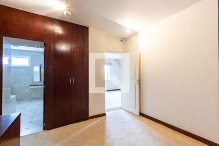 Casa à venda com 703m², 4 quartos e 5 vagasCloset da Suíte 1