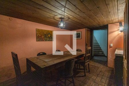 Casa à venda com 703m², 4 quartos e 5 vagasVinicula