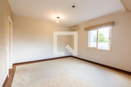 Casa à venda com 703m², 4 quartos e 5 vagasSuíte 1