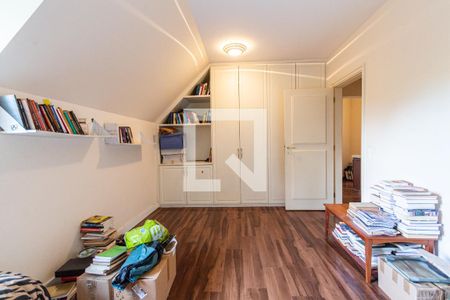 Casa à venda com 703m², 4 quartos e 5 vagasSuíte 2