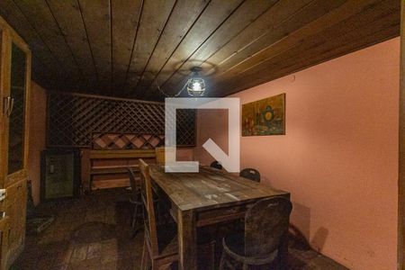 Casa à venda com 703m², 4 quartos e 5 vagasVinicula