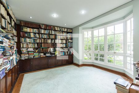 Casa à venda com 703m², 4 quartos e 5 vagasEscritorio