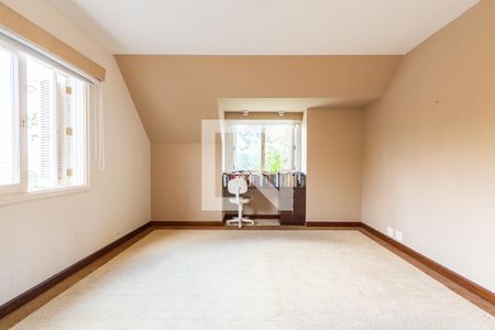 Casa à venda com 703m², 4 quartos e 5 vagasSuíte 1