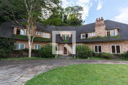 Casa à venda com 703m², 4 quartos e 5 vagasFachada