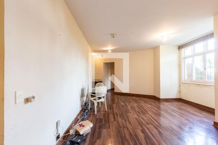 Casa à venda com 703m², 4 quartos e 5 vagasAcesso as Suítes