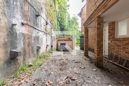 Casa à venda com 703m², 4 quartos e 5 vagasCanil