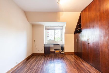 Casa à venda com 703m², 4 quartos e 5 vagasSuíte 3