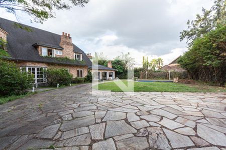 Casa à venda com 703m², 4 quartos e 5 vagasQuintal