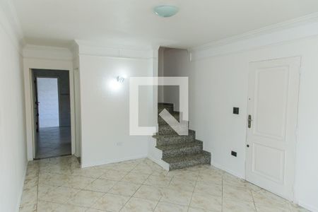 Casa para alugar com 120m², 3 quartos e 2 vagasSala  