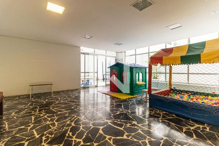 Apartamento para alugar com 220m², 4 quartos e 2 vagasPlayground