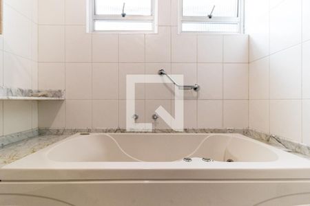 Apartamento para alugar com 220m², 4 quartos e 2 vagasBanheiro 1 - Banheira