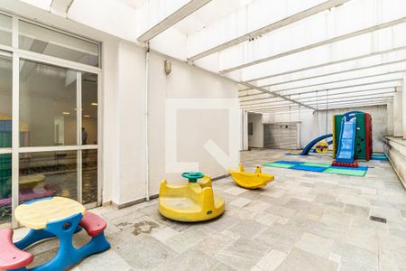 Apartamento para alugar com 220m², 4 quartos e 2 vagasPlayground