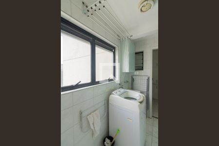 Apartamento para alugar com 100m², 3 quartos e 2 vagas Apartamento para alugar com 100m², 3 quartos e 2 vagasÁrea de Serviço