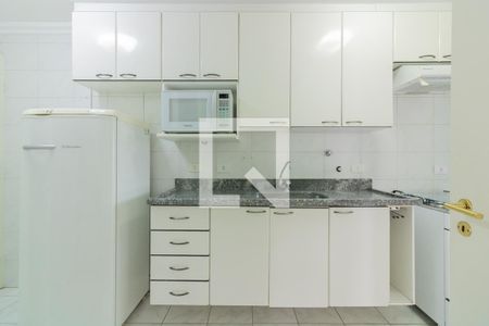 Apartamento para alugar com 100m², 3 quartos e 2 vagas Apartamento para alugar com 100m², 3 quartos e 2 vagasCozinha