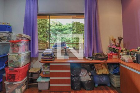 Casa à venda com 1080m², 5 quartos e 6 vagasQuarto 2