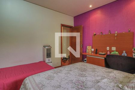 Casa à venda com 1080m², 5 quartos e 6 vagasQuarto 3