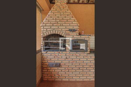 Casa à venda com 1080m², 5 quartos e 6 vagasChurrasqueira