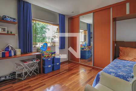 Casa à venda com 1080m², 5 quartos e 6 vagasQuarto 1