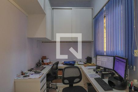 Casa à venda com 1080m², 5 quartos e 6 vagasSala 1