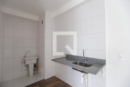 Cozinha de apartamento à venda com 2 quartos, 38m² em Vila Invernada, São Paulo
