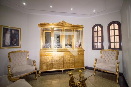 Casa para alugar com 360m², 5 quartos e 6 vagasSala