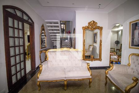 Casa para alugar com 360m², 5 quartos e 6 vagasSala