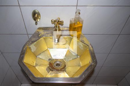 Casa para alugar com 360m², 5 quartos e 6 vagasBanheiro 3