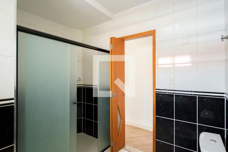 Casa à venda com 250m², 4 quartos e 2 vagas Casa à venda com 250m², 4 quartos e 2 vagasBanheiro Social