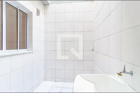 Casa de condomínio à venda com 75m², 2 quartos e 2 vagasLavanderia