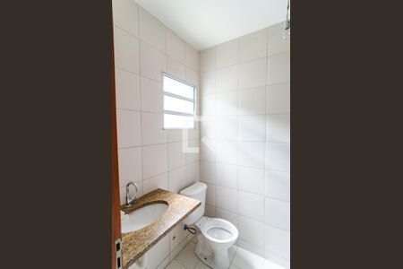 Casa de condomínio à venda com 75m², 2 quartos e 2 vagasBanheiro da Suíte 1