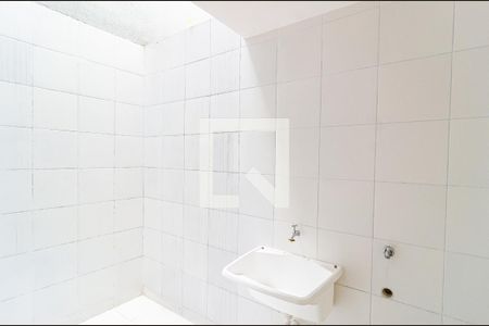 Casa de condomínio à venda com 75m², 2 quartos e 2 vagasLavanderia