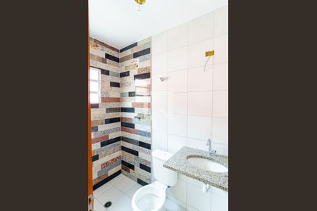 Casa de condomínio à venda com 75m², 2 quartos e 2 vagasBanheiro da Suíte 2