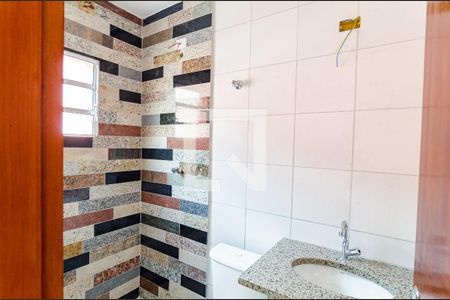 Casa de condomínio à venda com 75m², 2 quartos e 2 vagasBanheiro da Suíte 2