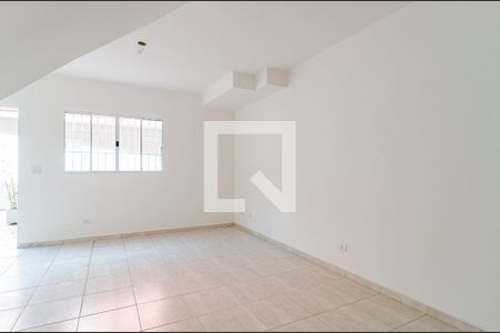 Sala de casa de condomínio à venda com 2 quartos, 75m² em Conjunto Residencial Jardim Canaã, São Paulo