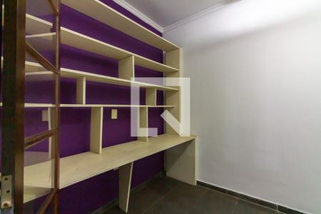 Casa para alugar com 220m², 5 quartos e 2 vagas Casa para alugar com 220m², 5 quartos e 2 vagasEdícula