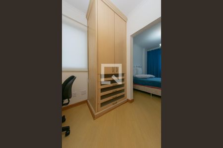 Apartamento para alugar com 85m², 2 quartos e 1 vaga Apartamento para alugar com 85m², 2 quartos e 1 vagaCloset da Suíte